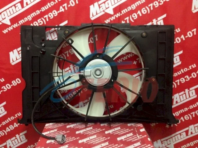 Радиатор охлаждения ДВС для Toyota Corolla E140/E150 Седан 2006-2013 на фотографиях