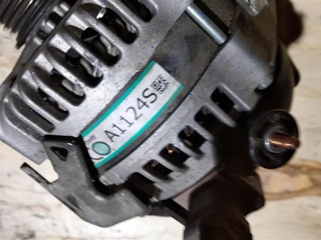 Генератор для Toyota RAV4 XA30 2005-2012 на фотографиях