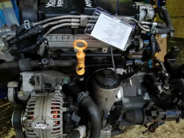 Двигатель для Volkswagen Passat Variant (B3, Typ 35i) 1988-1993 на фотографиях