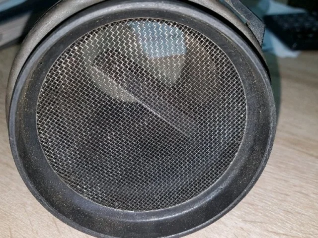 Датчик массового расхода воздуха для Audi Q7 4L 2005-2015 на фотографиях