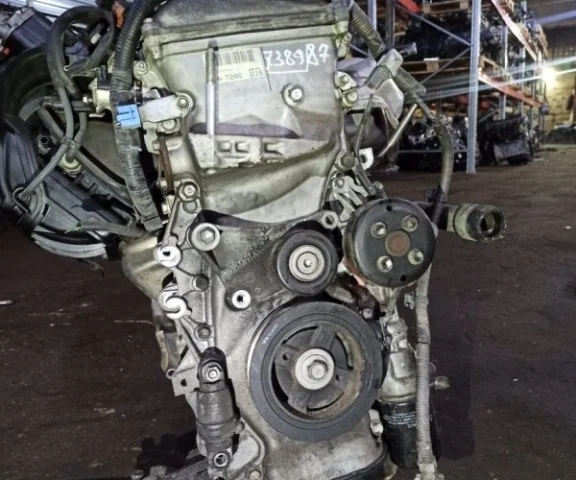 Двигатель без навесного для Toyota RAV4 XA20 3 door 2000-2005 на фотографиях