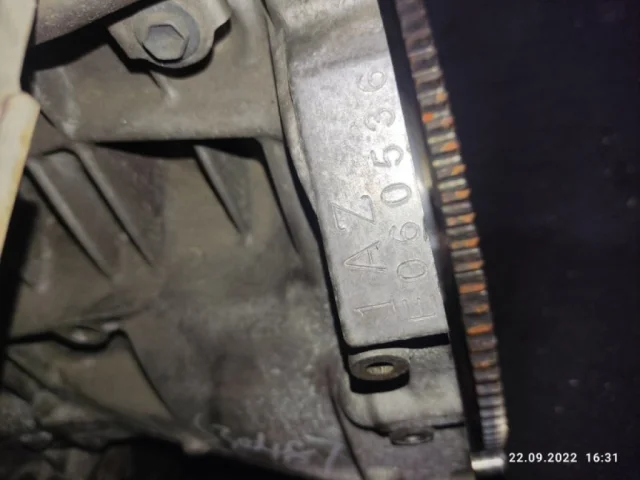 Двигатель без навесного для Toyota RAV4 XA20 3 door 2000-2005 на фотографиях