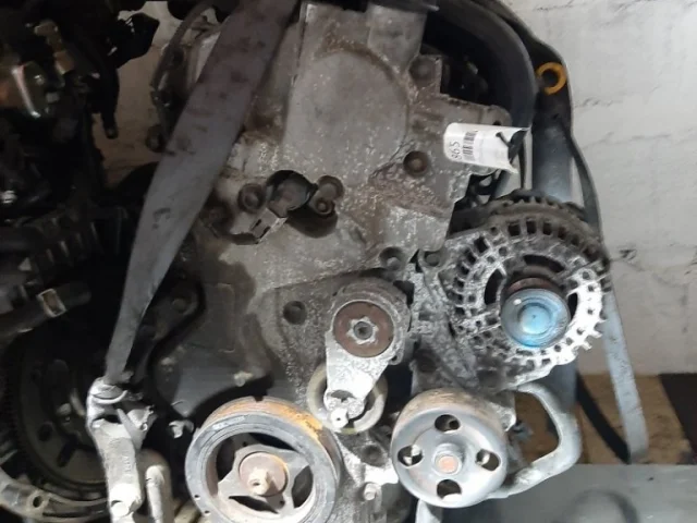 Двигатель без навесного для Nissan Serena C25 2005-2012 на фотографиях