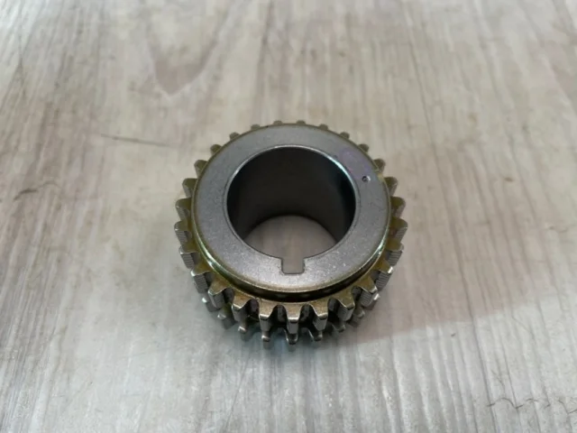 Шестерня коленвала(звездочка) для Mitsubishi Outlander III GF0W 2012-2016 на фотографиях
