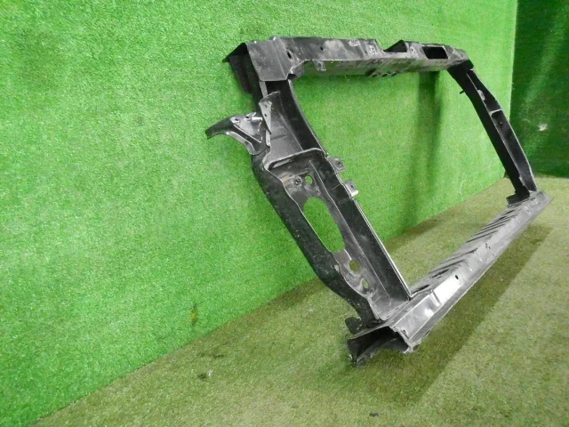 Панель радиатора (телевизор) для Hyundai Creta 1 GS 2016-2021 на фотографиях