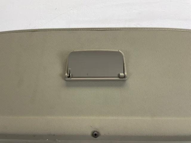 Шторка багажника для Audi Q7 4L 2005-2015 на фотографиях