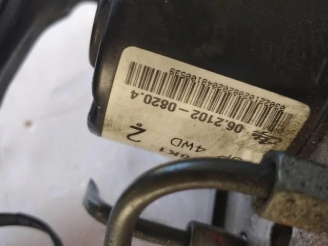 Блок ABS для Suzuki Grand Vitara 2005-2014 на фотографиях