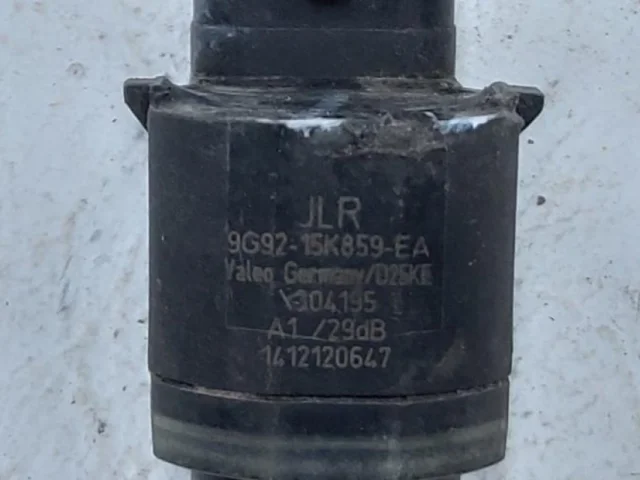 Датчик парктроника задний для Land Rover Range Rover Evoque L538 3 door 2011-2015 на фотографиях