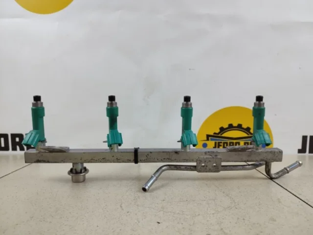 Форсунка топливная для Suzuki Grand Vitara 2005-2014 на фотографиях