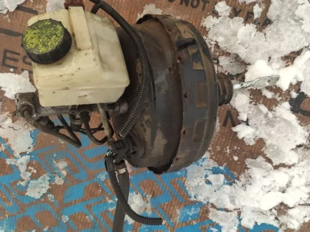 Главный тормозной цилиндр для Volvo XC90 I C 2002-2014 на фотографиях