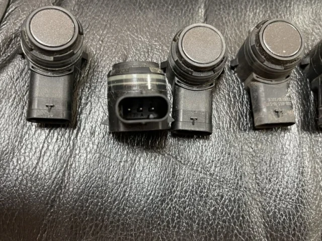 Парктроник передний для BMW 5er G30 2016-2023 на фотографиях