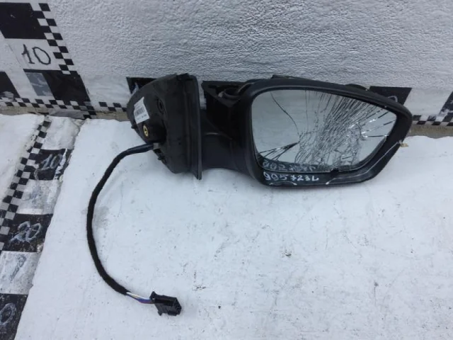 Зеркало боковое правое для Skoda Rapid I rest NH3 2017-2020 на фотографиях