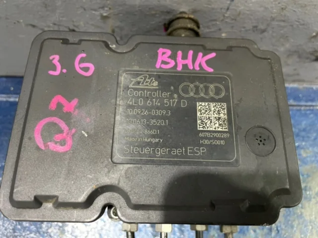 Блок ABS для Audi Q7 4L 2005-2015 на фотографиях