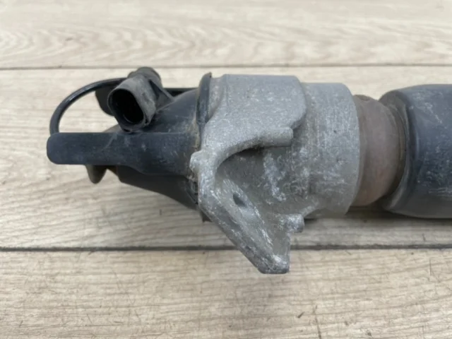 Амортизатор задний правый для Audi Q7 4M 2015+ на фотографиях