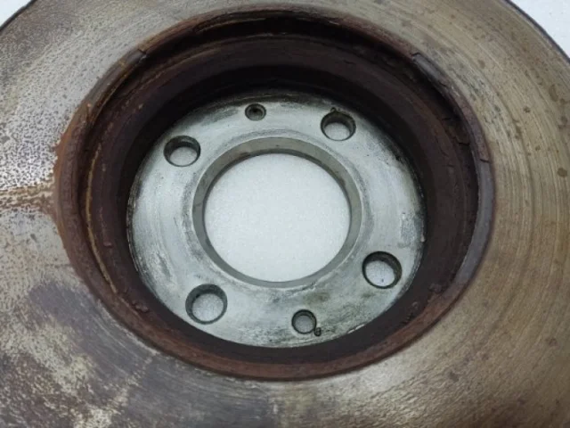 Диски тормозные передние (комплект) для Hyundai Solaris 2 (2017-2022) на фотографиях