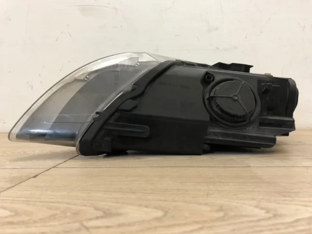 Фара правая для Audi Q7 4L 2005-2015 на фотографиях