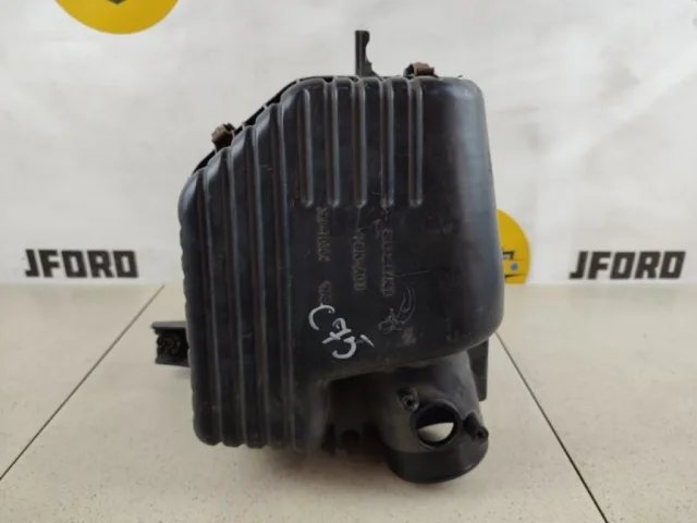 Корпус воздушного фильтра для Suzuki Grand Vitara 2005-2014 на фотографиях