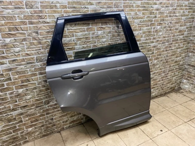 Дверь задняя правая для Land Rover Range Rover Sport L494 2013-2017 на фотографиях