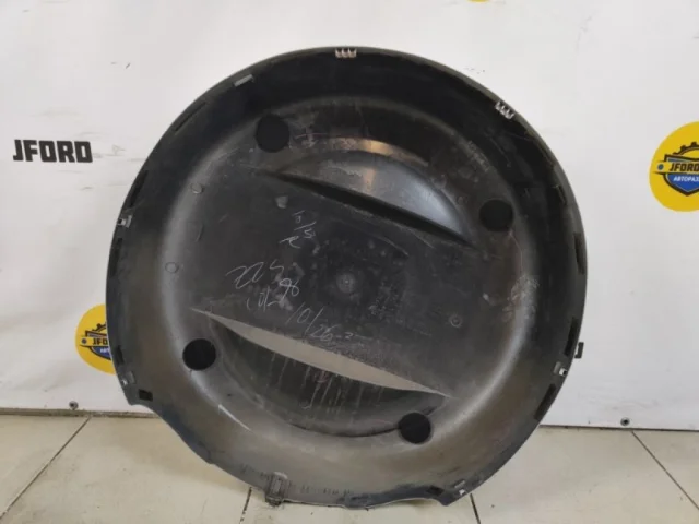 Чехол запасного колеса для Suzuki Grand Vitara 2005-2014 на фотографиях