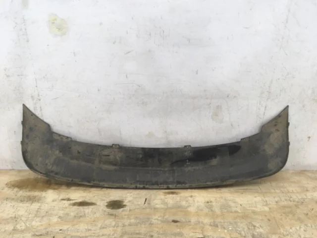 Накладка переднего бампера для Skoda Rapid I rest NH3 2017-2020 на фотографиях