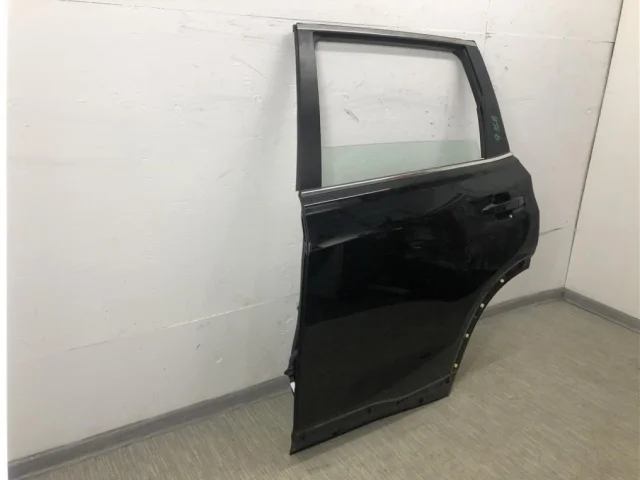 Дверь задняя левая для Subaru Forester SK 2019+ на фотографиях