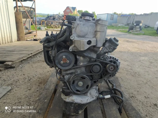Двигатель без навесного для Volkswagen Polo IV Седан (9N2) 2003-2005 на фотографиях