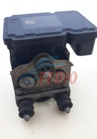 Блок ABS для Audi Q7 4L 2005-2015 на фотографиях