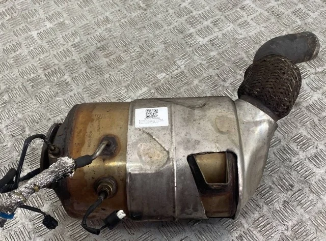 Катализатор для BMW X6 Е71 2007-2012 на фотографиях