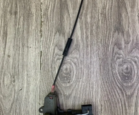 Молдинг двери задней левой для Opel Zafira B 2005-2015 на фотографиях