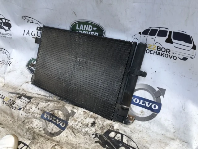 Радиатор кондиционера для Jaguar XF X250 2008-2016 на фотографиях