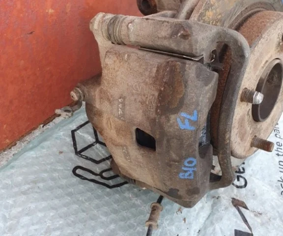 Усилитель переднего бампера для Nissan Almera Classic B10 2006-2012 на фотографиях