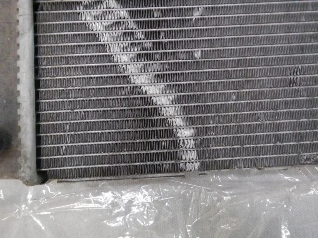 Радиатор охлаждения ДВС для BMW 3er F30 2011-2019 на фотографиях