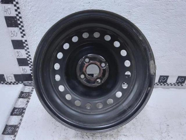 Диск колесный стальной для Kia Rio 3 на фотографиях