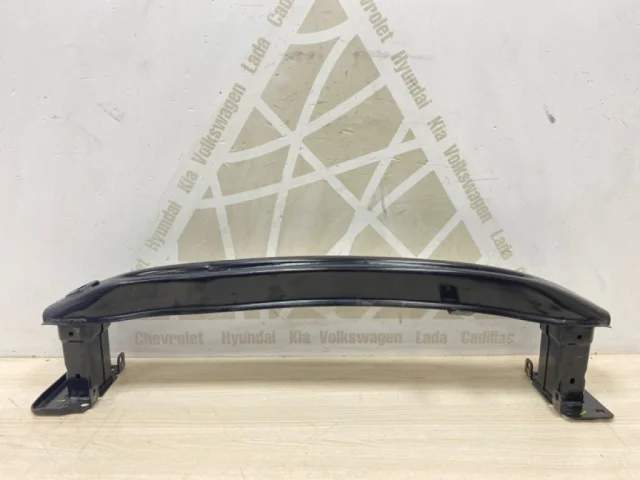 Усилитель переднего бампера для Skoda Rapid I rest NH3 2017-2020 на фотографиях