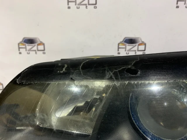 Фара правая для Volvo C30 MK 2006-2013 на фотографиях