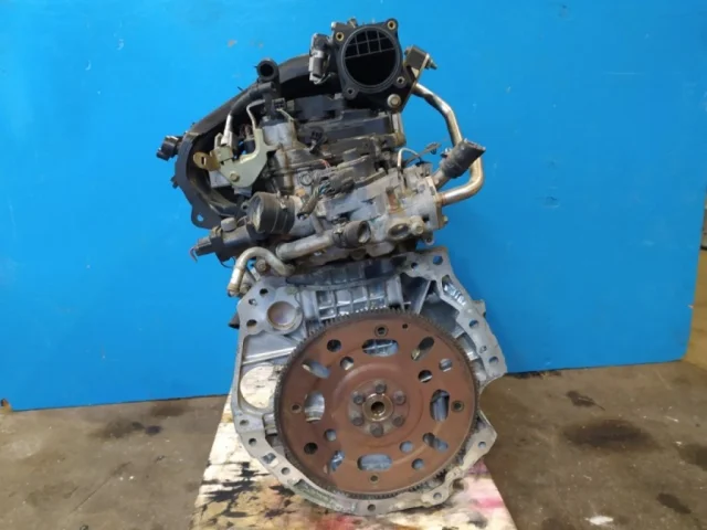 Двигатель без навесного для Nissan Serena C25 2005-2012 на фотографиях