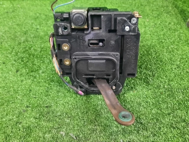 Селектор АКПП для Mercedes-Benz CLK class C208 1997-2002 на фотографиях