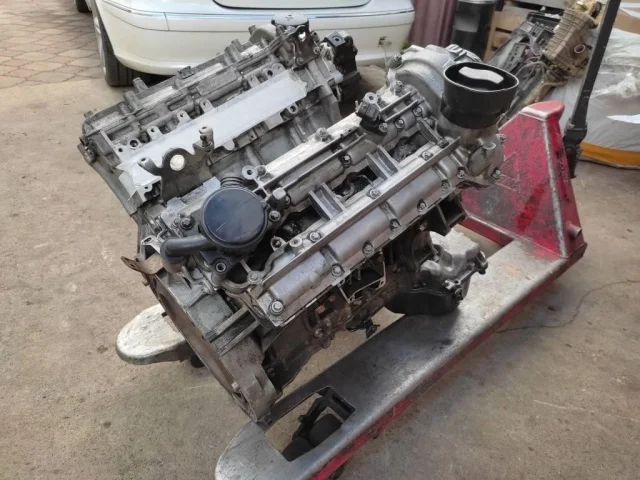 Двигатель без навесного для Mercedes-Benz GL class X164 2006-2012 на фотографиях