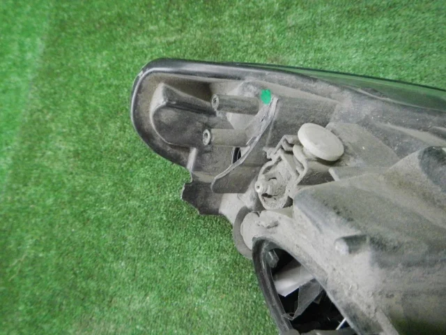 Фара левая для BMW 3er F30 2011-2019 на фотографиях