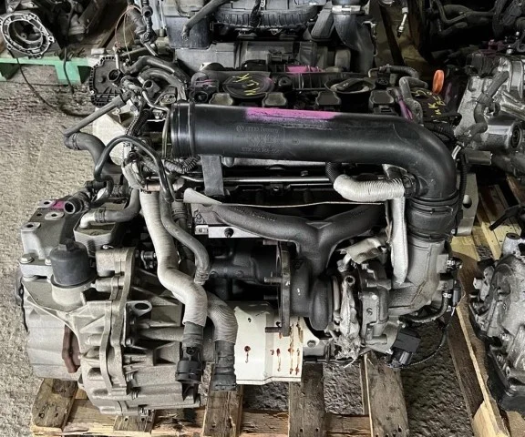 Двигатель без навесного для Volkswagen Passat (USA) 2011-2014 на фотографиях