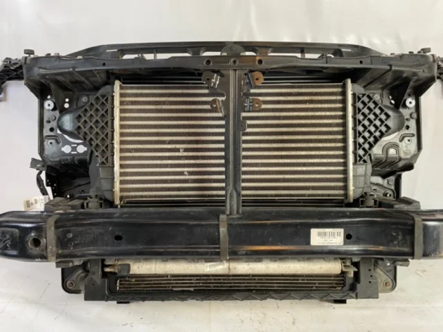 Панель радиатора (телевизор) для Mercedes-Benz GL class X166 2012-2016 на фотографиях