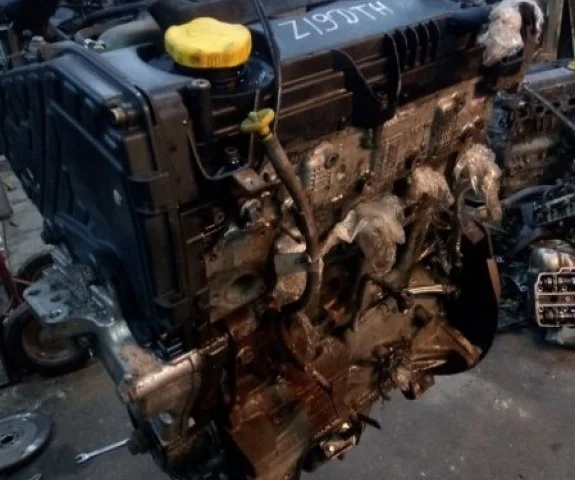 Двигатель для Opel Zafira B 2005-2015 на фотографиях