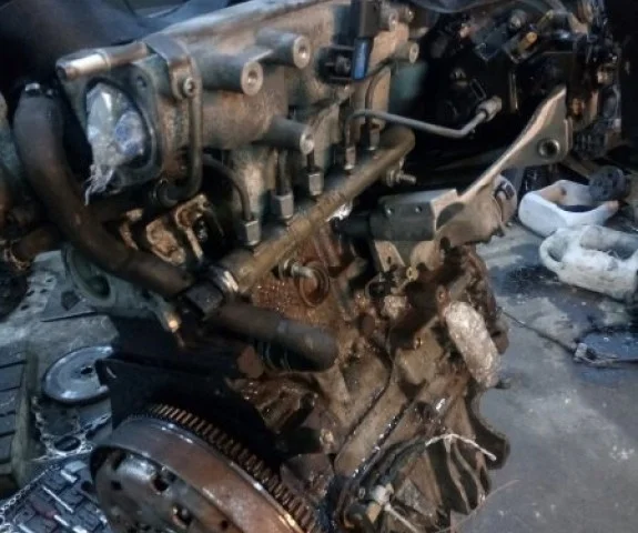 Двигатель для Opel Zafira B 2005-2015 на фотографиях