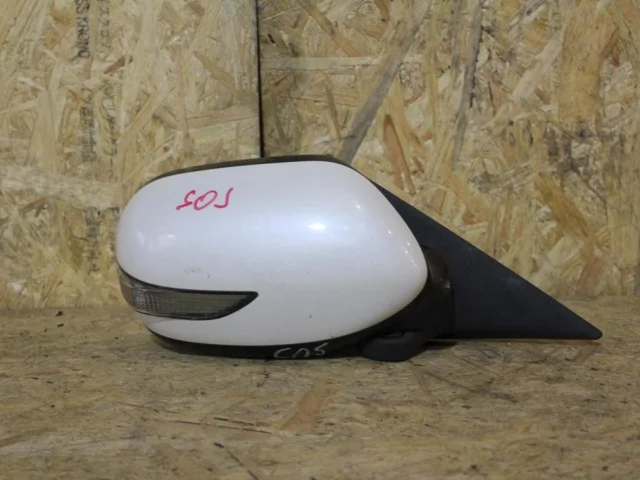 Зеркала для Subaru Legacy Универсал BP/B13 2003-2009 на фотографиях