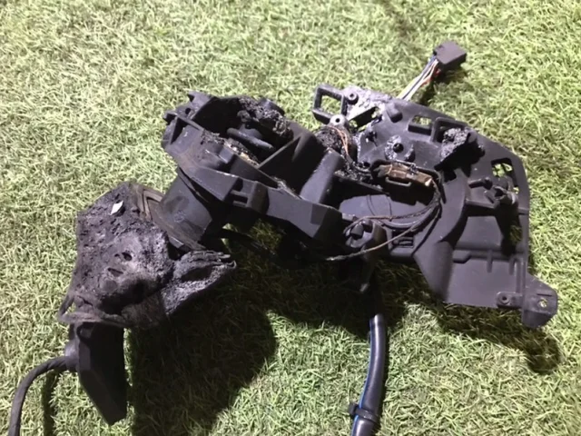 Стекла и зеркала для Audi Q7 4M 2015+ на фотографиях