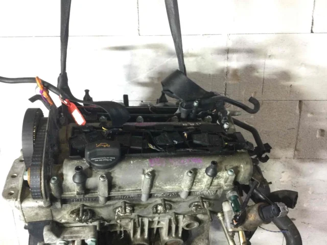 Двигатель без навесного для Volkswagen Polo IV (9N) 2001-2005 на фотографиях