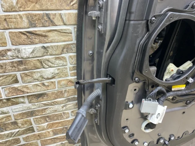 Дверь задняя правая для Land Rover Range Rover Sport L494 2013-2017 на фотографиях