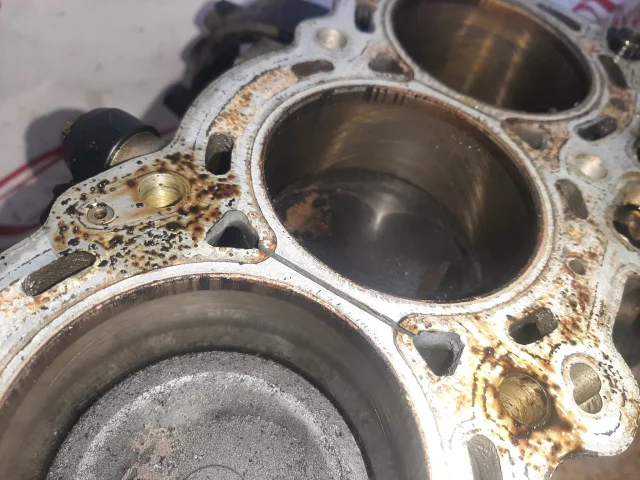 Двигатель для Nissan Primera P11 Седан 1996-2001 на фотографиях