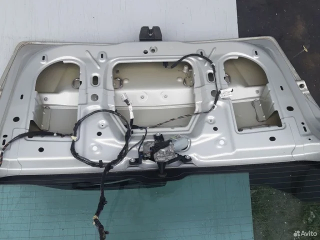 Крышка багажника для Opel Zafira B 2005-2015 на фотографиях