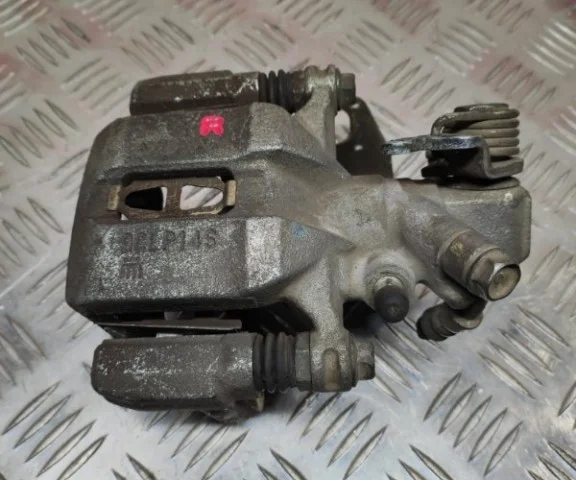 Суппорт задний правый для Honda Civic FA 2005-2010 седан на фотографиях